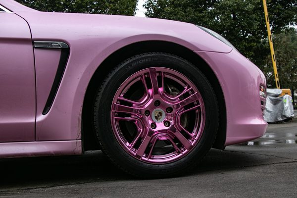 保时捷panamera粉色车轮毂改电镀桃粉色